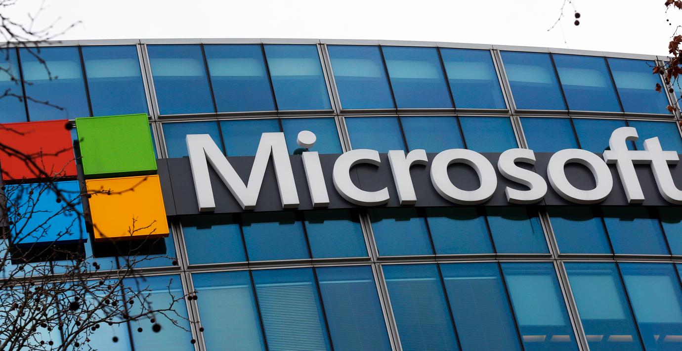 Microsoft uppges investera över 100 miljarder i Open AI