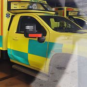 Ambulans i Hudiksvall, fotograferad dagen efter mordet.