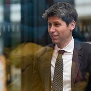 Vd Sam Altman. 