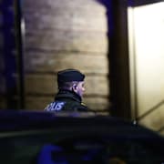 Polis på plats efter explosionen.