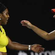 Arkivbild: Serena Williams och Angelique Kerber.