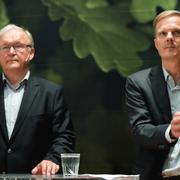 Swedbank styrelseordförande Göran Persson presenterar bankens nye vd Jens Henriksson under en pressträff på huvudkontoret i Stockholm.