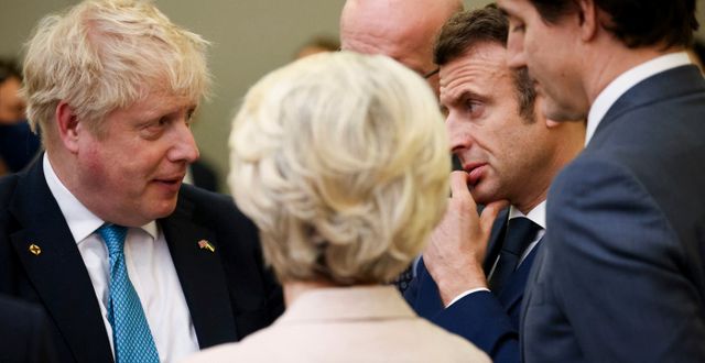 Boris Johnson och Emmanuel Macron träffades tidigare i dag. Henry Nicholls / AP