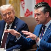 Trump och Hegseth. 