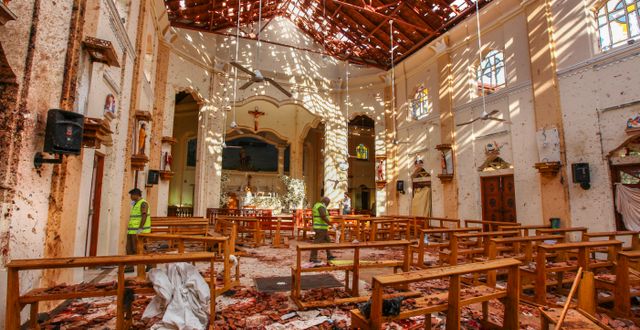 Flera kyrkor skadades i attentaten. Chamila Karunarathne / TT NYHETSBYRÅN/ NTB Scanpix