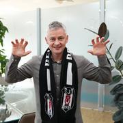 Solskjaer iförd den nya klubbens halsduk