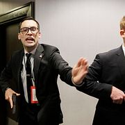 Secret service-agenter efter skjutningen under Vita husets korrespondentgala.