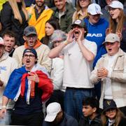 Tennisfans under Franska öppna.