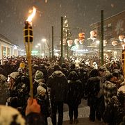 Arkivbild från januari: Minnesstund med ljusmanifestation hålls i Skönviksparken till minne av den kvinna som försvann i Rönninge i Salem natten mot annandagen och senare hittades avliden.