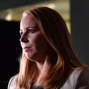 En amerikansk flagg på Pentagons fasad / C-ledaren Annie Lööf.