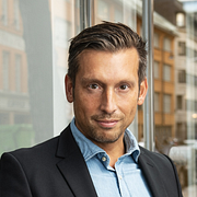 Daniel Sonesson var tidigare vd för Valuno. Nu är han partiledare för Medborgerlig samling.