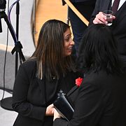 V-ledaren Nooshi Dadgostar och S-ledaren Magdalena Andersson i riksdagen 29 september.