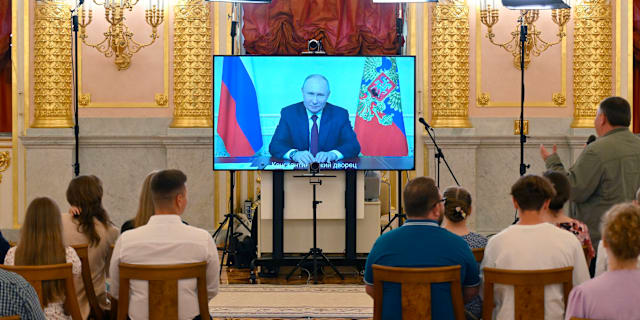 Vladimir Putin i helgen. Maksim Blinov / AP