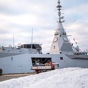 Den franska fregatten Amiral Ronarc’h besöker Göteborgs hamn.