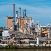 Illustrationsbild. Fabriksområde i Savannah, Georgia.