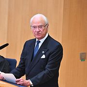 Kung Carl Gustaf talar vid riksmötets öppnande.