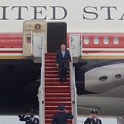 Donald Trump vid presidentplanet.