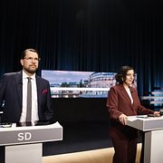Jimmie Åkesson (SD) och Liberalernas partiledare Simona Mohamsson (L) under en partiledardebatt i SVT förra året.
