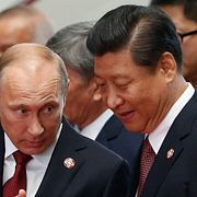Rysslands president Vladimir Putin tillsammans med Kinas president Xi Jinping