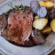 Måltid med kött. 