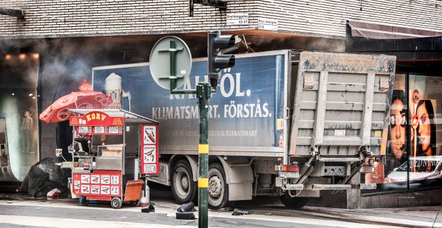 Lastbilen på Drottninggatan. Tomas Oneborg/SvD/TT / TT NYHETSBYRÅN