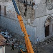 Taket ramlade in på en kyrka i italienska Norcia under jordbävningen.