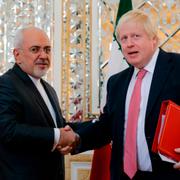 Storbritanniens utrikesminister Boris Johnson, tillsammans med sin iranske motsvarighet Mohammad Javad Zarif.