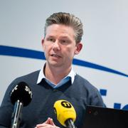 Pål Jonson under presskonferensen. 