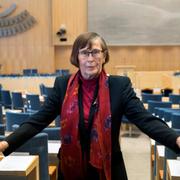 Birgitta Dahl, tidigare talman, minister och riksdagsledamot. Här fotograferad i riksdagshuset inför sin 80-årsdag i september. 