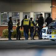Polis på brottsplatsen.