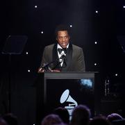 Jay Z var hedersgäst när producenten Clive Davis hade sin årliga Grammy-förfest i går.