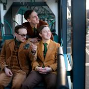 Sveriges bidrag i Eurovision, Kaj, åker spårvagn mellan olika events som de uppträdde på under lördagen. 