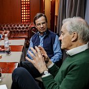 Danmarks statsminister Mette Frederiksen, Sveriges statsminister Ulf Kristersson och Norges statsminister Jonas Gahr Støre ombord tåget till Kyiv.