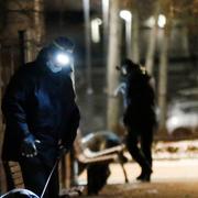 Arkivbild. Polis på platsen efter mordet.