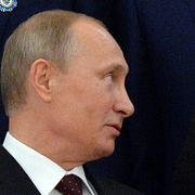 Arkivbild från 2014: Vladimir Putin ihop med Alexander Ovetjkin i Kreml efter VM-guldet.