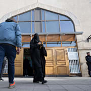 Fredags bön i moskén på Södermalm, 2023. 