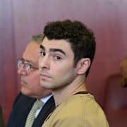 Luigi Mangione i rätten under förra året.