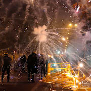 Demonstranter i Nanterre, Paris. Christophe Ena / AP