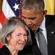 Louise Glück och Barack Obama/Arkivbild. 