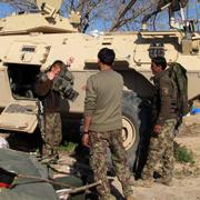 Afghanska trupper gör sig redo för strid i Helmand på tisdagen.