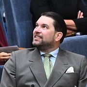 Jimmie Åkesson (SD), Parisa Liljestrand (M), Denice Westerberg (SD)  med flera vid riksmötets öppnande i riksdagens kammare.