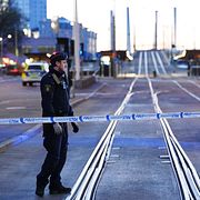 Polisen har spärrat av ett område i närheten av Nordstan i centrala Göteborg efter larm om misstänkt farligt föremål.