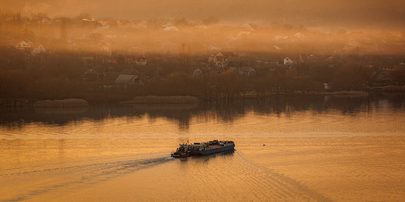 Floden Dnestr sedd från Moldavien. Bilden togs i januari förra året.