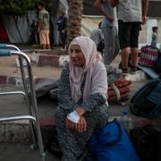 En kvinna vid Al Aqsa-sjukhuset på Gazaremsan, 25 augusti.