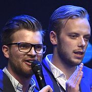 Lucas Simonsson och Carl Déman i humorgruppen JLC.