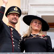Kung Haakon och drottning Mette-Marit.