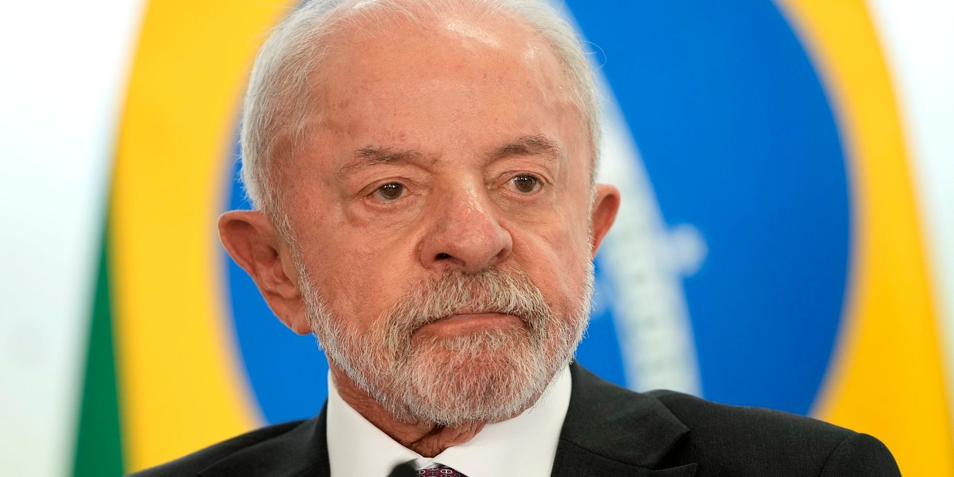 Bara dagar före valet går president Lula da Silva emot en bransch som tre av fyra brasilianare vill förbjuda.