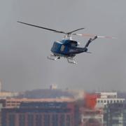 En helikopter sökte efter överlevande i Potomacfloden efter olyckan.