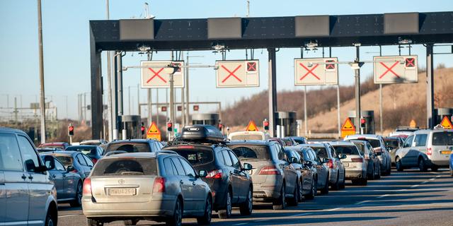 Fjorton till sjukhus efter krock på Öresundsbron - Omni