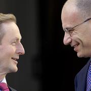 Irlands premiärminister Enda Kenny i samtal med Italiens premiärminister Enrico Letta.